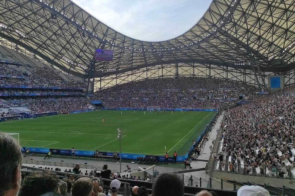 Hebergement 4 Pieces A Marseille Pres Du Velodrome Zewnętrze zdjęcie